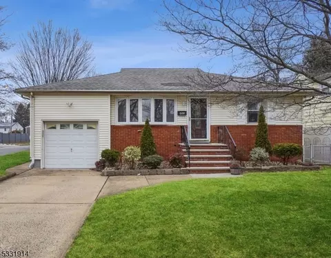 444 Livingston Rd, Linden, NJ 07036
