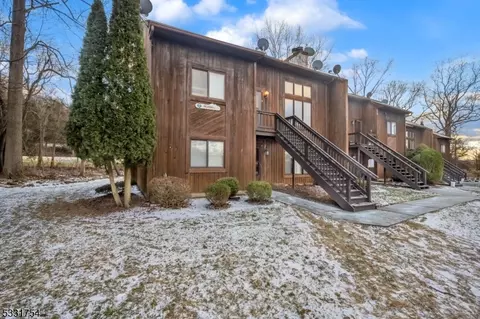 7 Pevero Dr #7, Vernon, NJ 07462