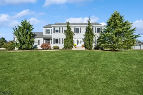 6 Matthew Rd, Hillsborough, NJ 08844