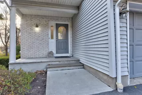 1 Hansen Pl, Wayne, NJ 07470 photo 32