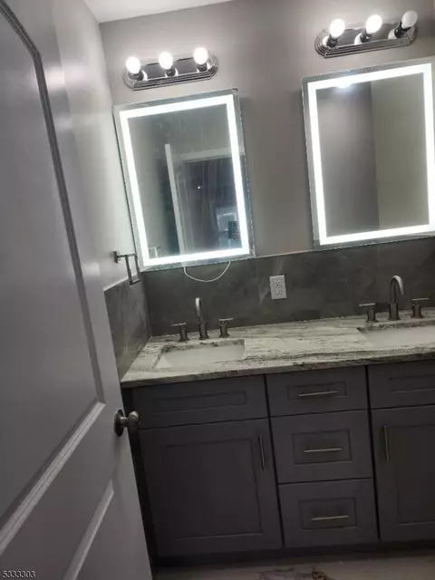 20-22 Garibaldi Ave, Newark, NJ 07114