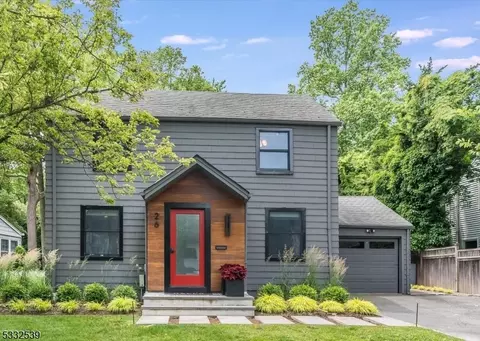 26 Marquette Rd, Montclair, NJ 07043