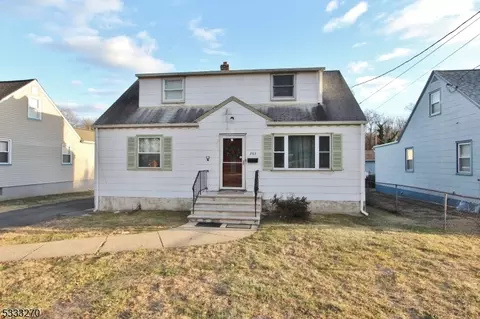 263 Greenbrook Rd, North Plainfield, NJ 07060