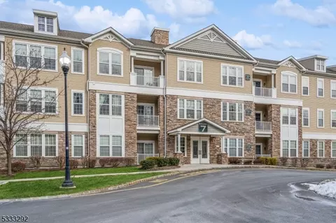 7303 Polk Dr #303, Wharton, NJ 07885