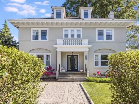 34 Plymouth St, Montclair, NJ 07042