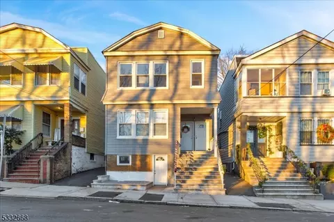 15 Fessenden Pl, Newark, NJ 07112
