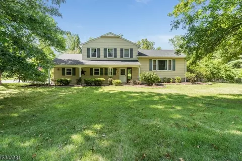 27 Old York Rd, Raritan Twp, NJ 08551