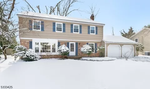 11 Parker Ct, Florham Park, NJ 07932