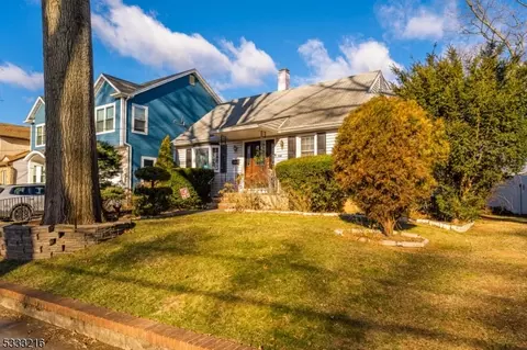 332 Coolidge Dr, Kenilworth, NJ 07033