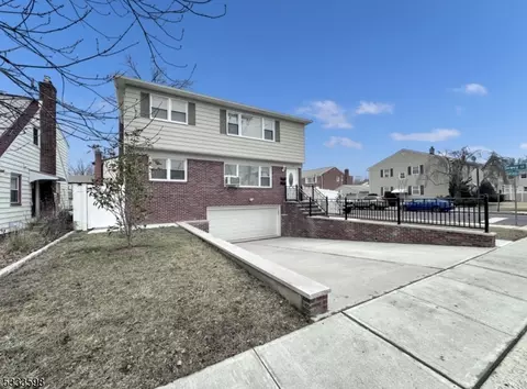 1133 W Chestnut St, Union, NJ 07083