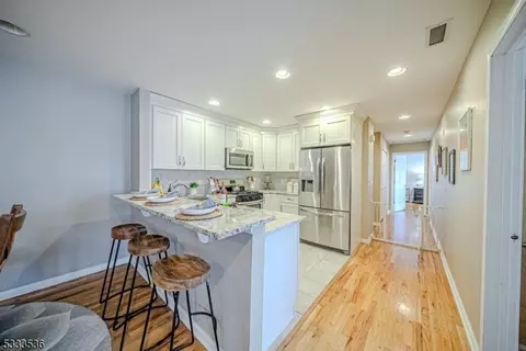 39 Parkside Ct, Wayne, NJ 07470 photo 7