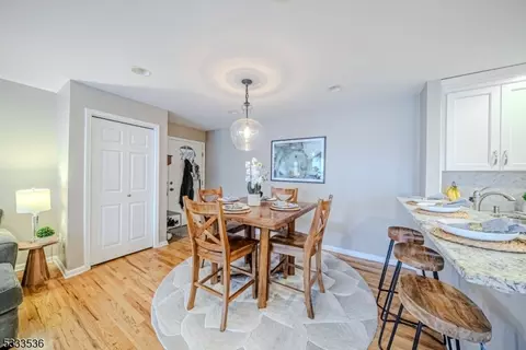 39 Parkside Ct, Wayne, NJ 07470 photo 8