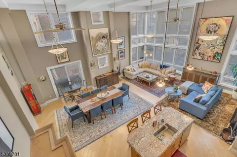 119 Walnut St #5, Montclair, NJ 07042