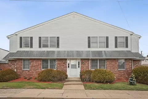 162 S 6th Ave, Manville, NJ 08835