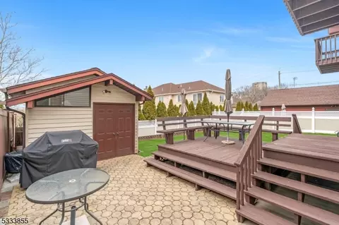 9 Mount Cedar Ave, Wallington, NJ 07057 photo 43