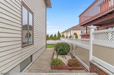 9 Mount Cedar Ave, Wallington, NJ 07057 photo 39