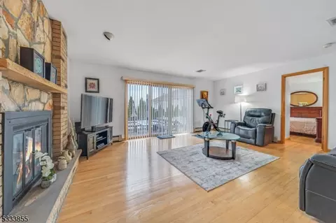 9 Mount Cedar Ave, Wallington, NJ 07057 photo 25