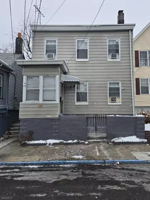 217 Walnut St, Paterson, NJ 07522