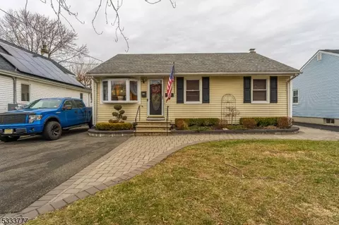 125 Valley Rd, Roselle Park, NJ 07204