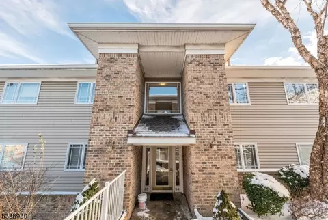 32 Breckenridge Ter, Butler, NJ 07405