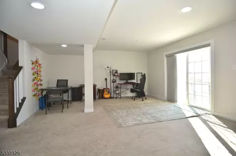 90 Oakwood Blvd, Union Twp, NJ 08827 photo 31