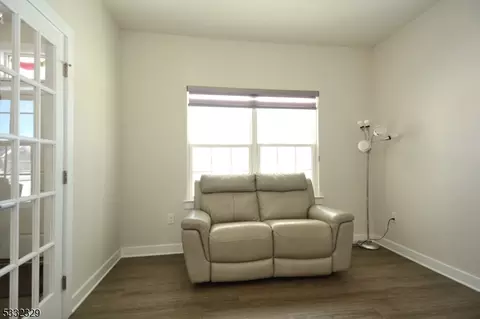 90 Oakwood Blvd, Union Twp, NJ 08827 photo 15