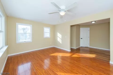 74 Burnside Pl, Wanaque Boro, NJ 07420 photo 10