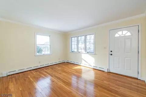 74 Burnside Pl, Wanaque Boro, NJ 07420 photo 3