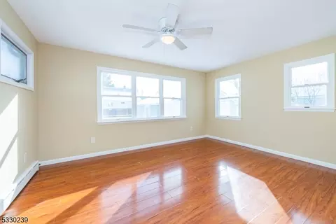 74 Burnside Pl, Wanaque Boro, NJ 07420 photo 9