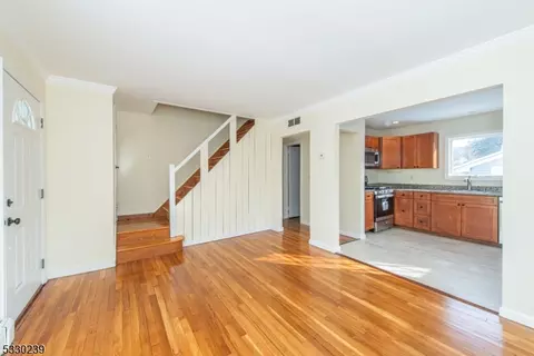 74 Burnside Pl, Wanaque Boro, NJ 07420 photo 4