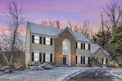 49 William Barnes Rd, Flemington, NJ 08822
