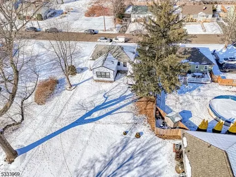 599 Mountain View Ter, Middlesex, NJ 08846 photo 45