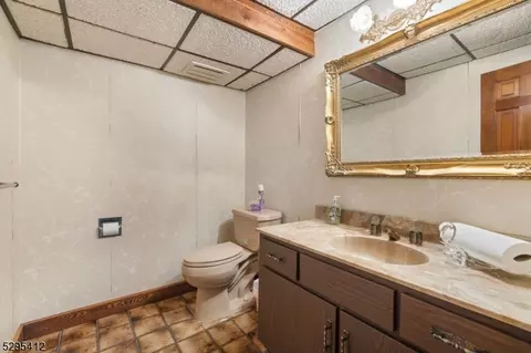 32 Apache Rd, Wayne, NJ 07470 photo 27