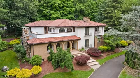 32 Apache Rd, Wayne, NJ 07470 photo 2