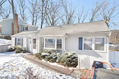 150 White Meadow Rd, Rockaway, NJ 07866