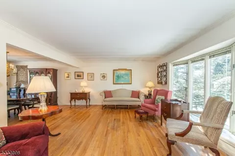 18 Oak Ln, Wayne, NJ 07470 photo 4