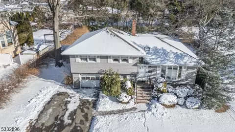 18 Oak Ln, Wayne, NJ 07470 photo 32