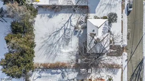18 Oak Ln, Wayne, NJ 07470 photo 33