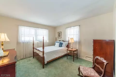 18 Oak Ln, Wayne, NJ 07470 photo 20