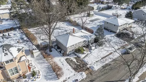 18 Oak Ln, Wayne, NJ 07470 photo 39