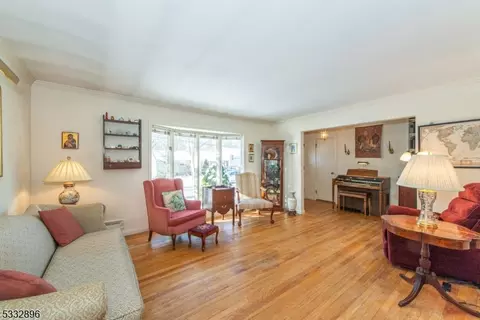 18 Oak Ln, Wayne, NJ 07470 photo 5