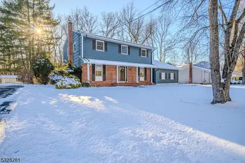 22 Beechtree Rd, West Caldwell, NJ 07006 photo 2
