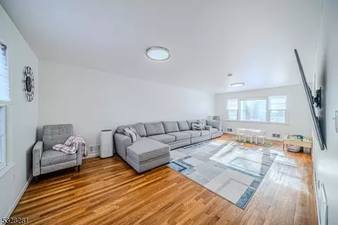 22 Beechtree Rd, West Caldwell, NJ 07006 photo 12