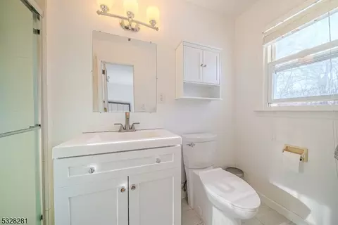 22 Beechtree Rd, West Caldwell, NJ 07006 photo 21