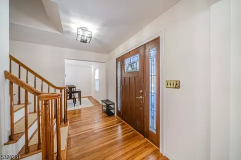 22 Beechtree Rd, West Caldwell, NJ 07006 photo 3