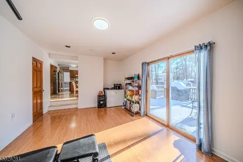 22 Beechtree Rd, West Caldwell, NJ 07006 photo 15