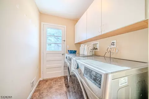 22 Beechtree Rd, West Caldwell, NJ 07006 photo 16