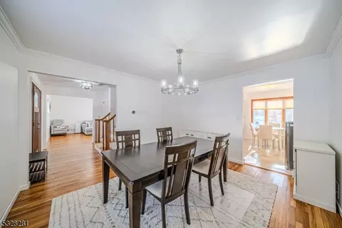 22 Beechtree Rd, West Caldwell, NJ 07006 photo 9