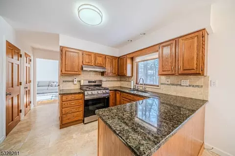 22 Beechtree Rd, West Caldwell, NJ 07006 photo 7