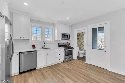 73 Mine St, Flemington, NJ 08822 photo 10